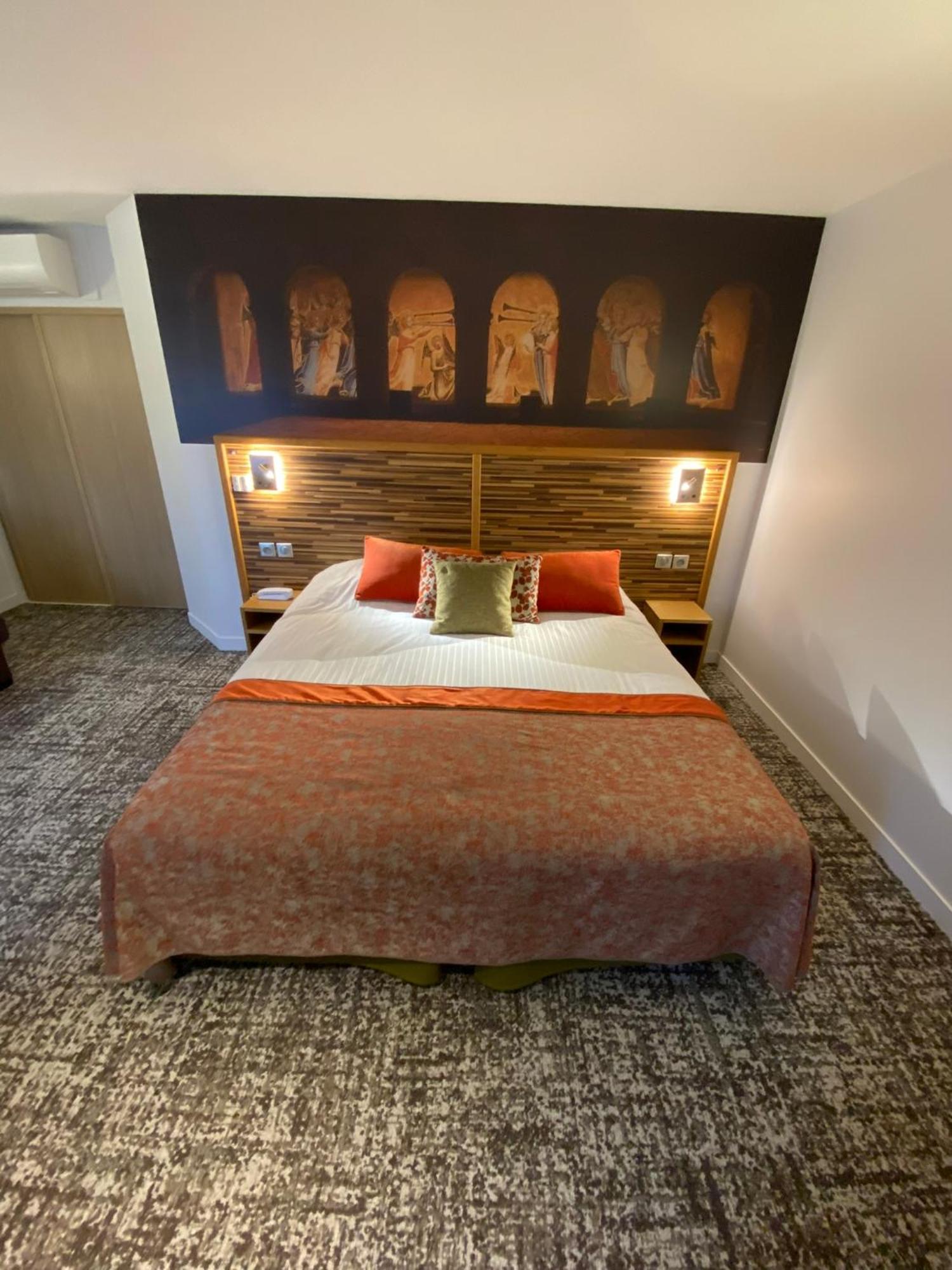 Logis - Le Christina Hotel Bourges Ngoại thất bức ảnh