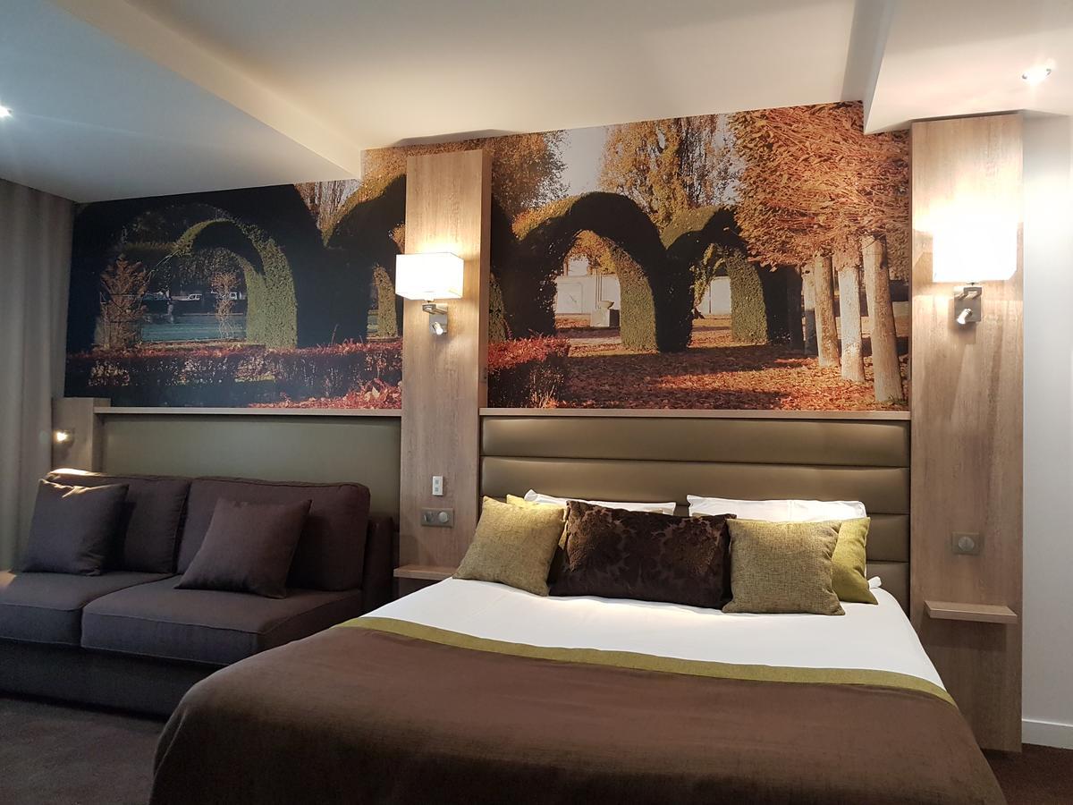 Logis - Le Christina Hotel Bourges Ngoại thất bức ảnh