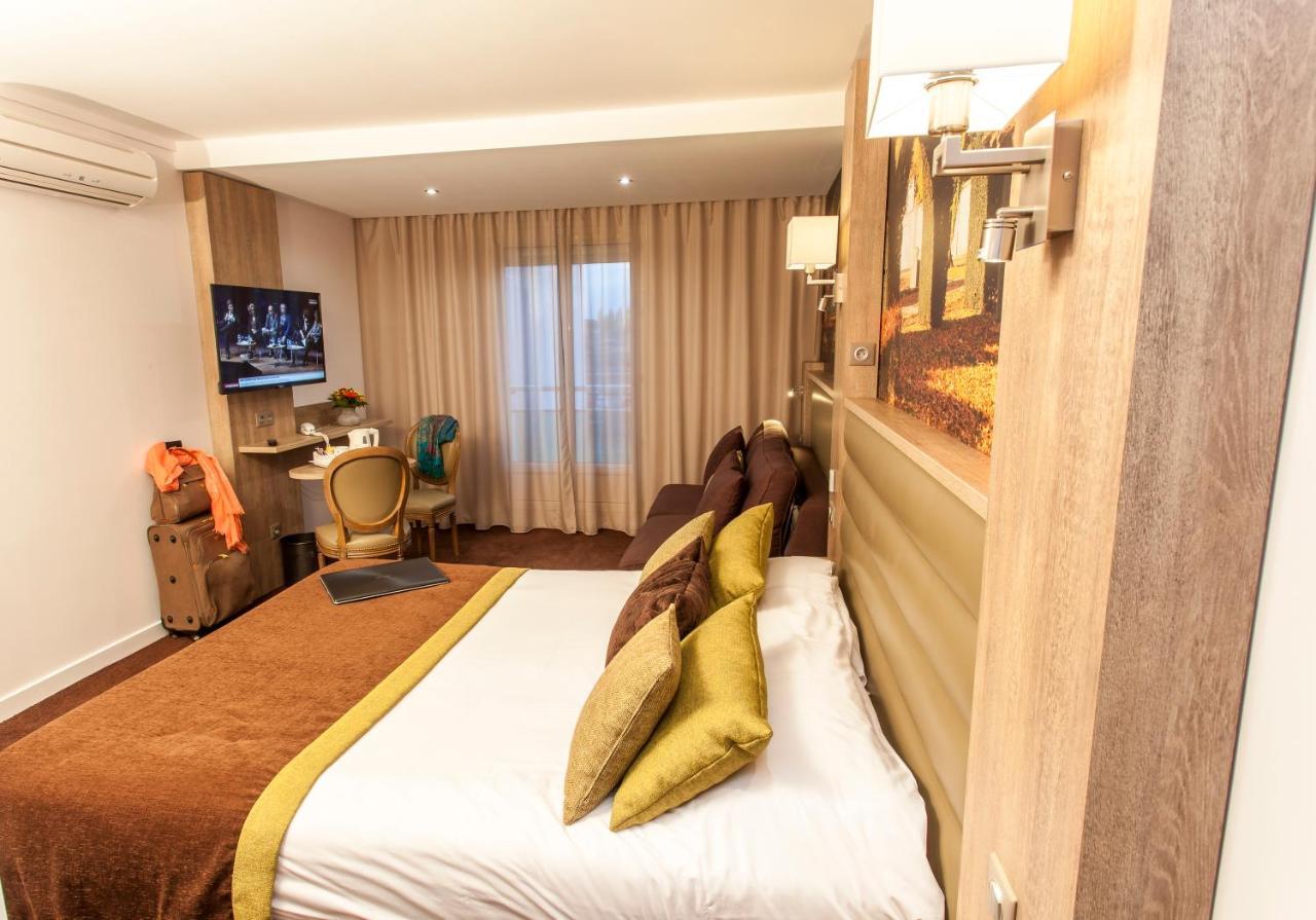 Logis - Le Christina Hotel Bourges Ngoại thất bức ảnh