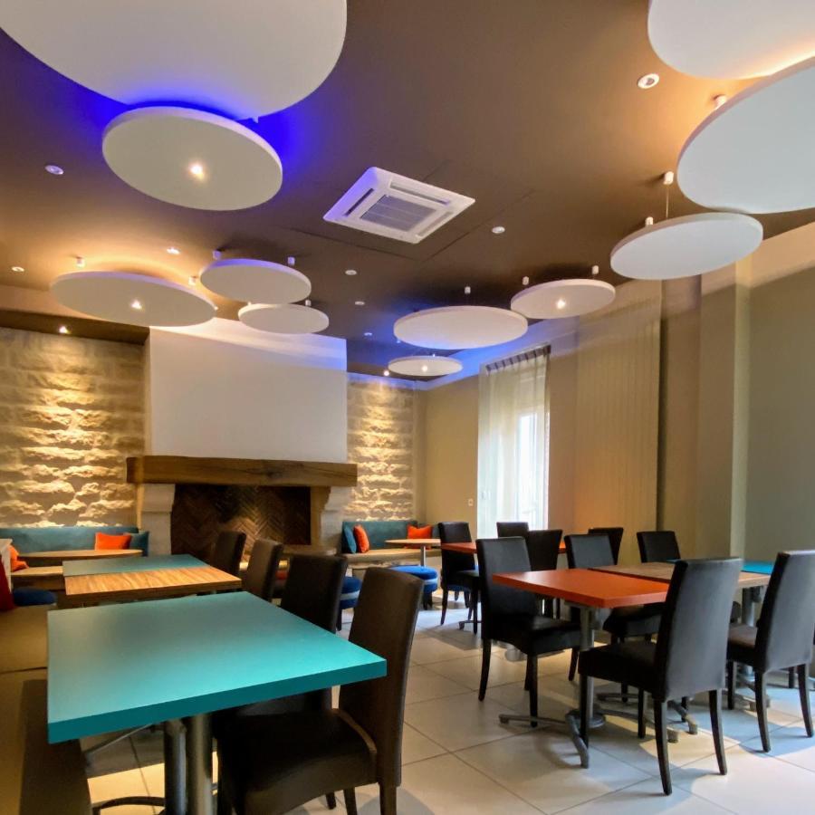 Logis - Le Christina Hotel Bourges Ngoại thất bức ảnh