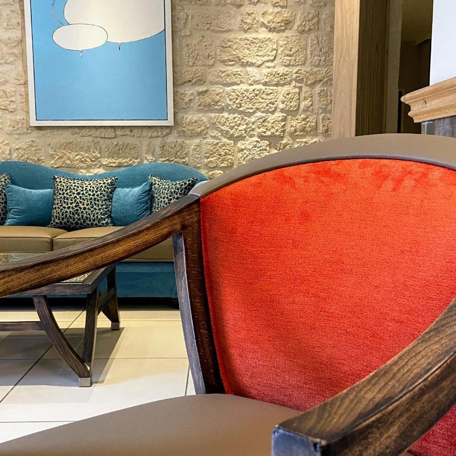 Logis - Le Christina Hotel Bourges Ngoại thất bức ảnh